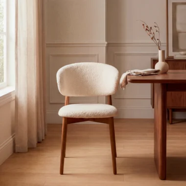 Silla Cadence de comedor con brazos tapizada | Homzzy