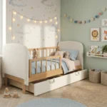 cama-nino-cabecera-boucle-crema-barras-madera-roble-homzzy-bowery-1
