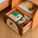 mesita-noche-nino-madera-roble-oso-decorativo-cajones-homzzy-liesel