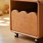 mesa-de-noche-infantil-madera-roble-ruedas-industrial-homzzy-torin-bogota