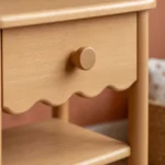 mesa-de-noche-infantil-madera-roble-festoneada-cajon-estante-homzzy-dorian-barranquilla