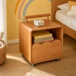 mesa-de-noche-infantil-madera-roble-ruedas-industrial-homzzy-torin-bogota