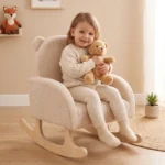 mecedora-infantil-boucle-crema-orejas-oso-madera-roble-homzzy-ambrose-bogota
