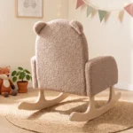 mecedora-infantil-boucle-crema-orejas-oso-madera-roble-homzzy-ambrose-bogota