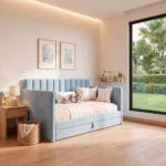 Cama infantil Aveline tapizada en azul claro con cama nido inferior