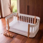 cama montessori blanca madera roble habitacion infantil homzzy camden