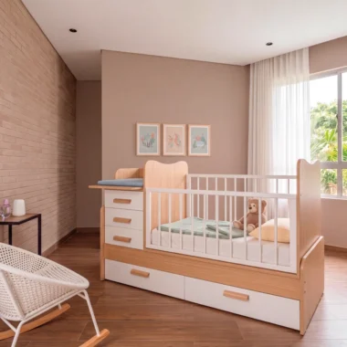 Cuna multifuncional Wexler con cambiador integrado y cajones en madera de roble